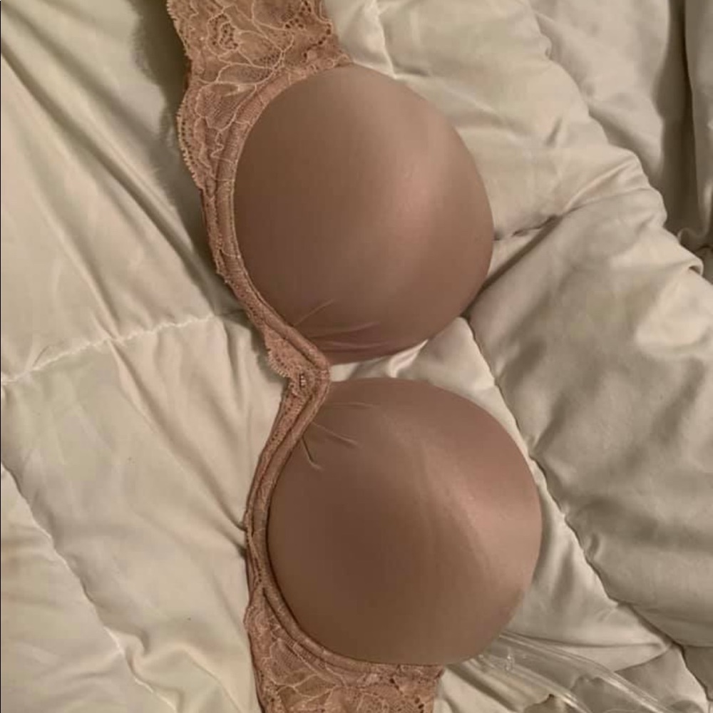 PUSH UP VS BRA